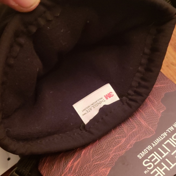 NWT - GERRY Cold Weather ALL-ACTIVITY Gloves - Picture 6 of 6